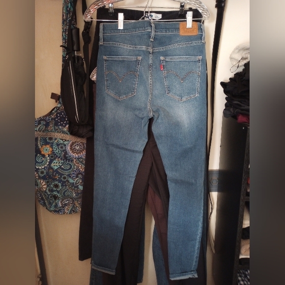 Levis 720 high rise skinny jeans - Picture 2 of 5